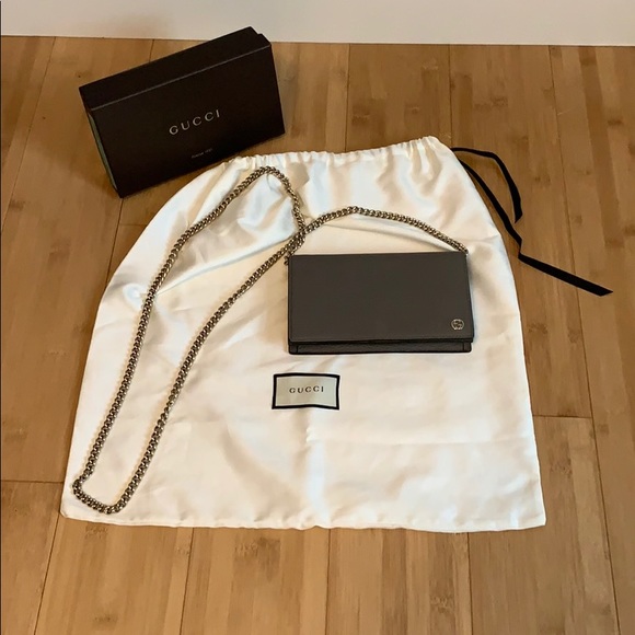 Gucci Handbags - Authentic BETTY on chain Gray Gucci Bag